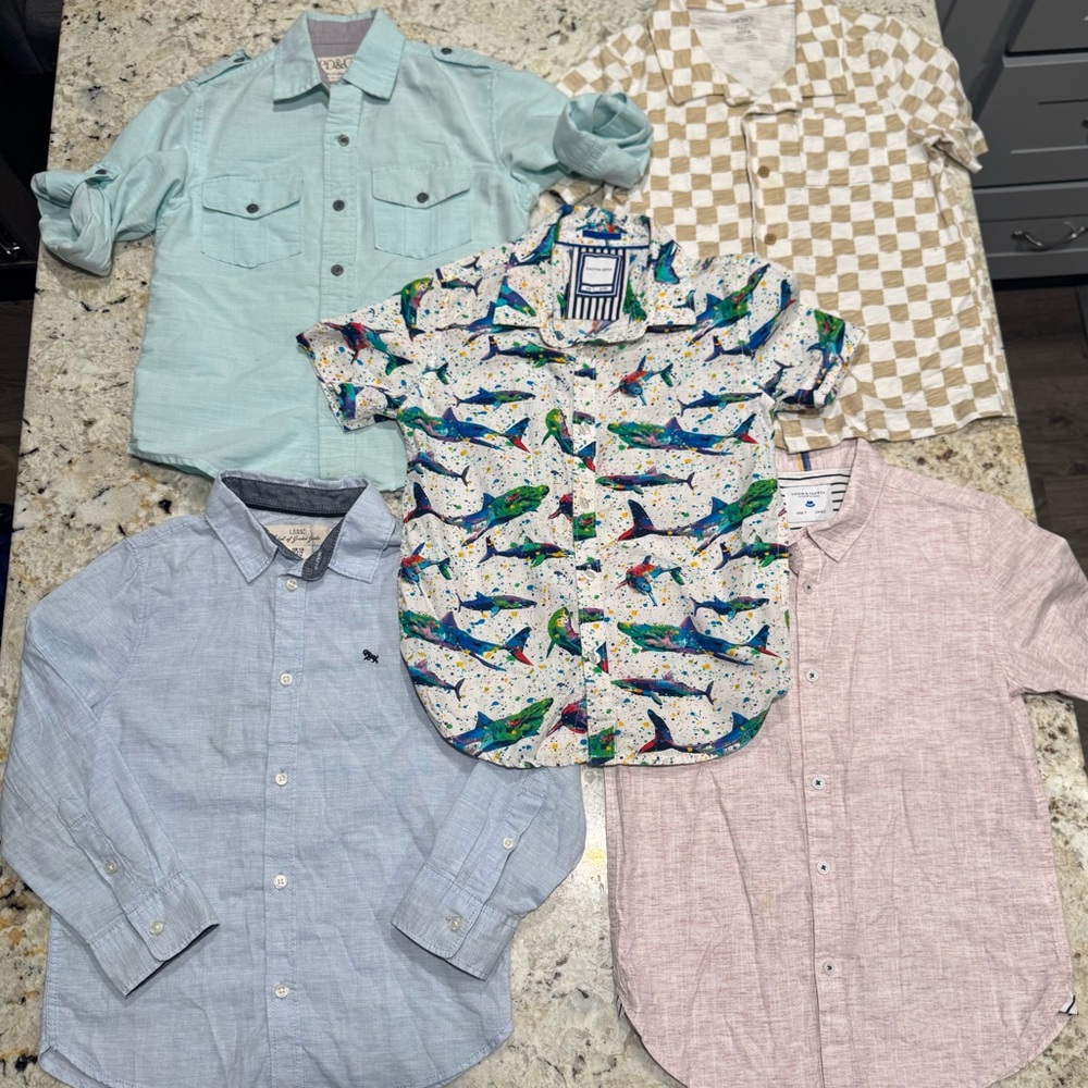 Boys Bundle Of Button Down Tops Short Sleeve And Long Sleeve Size 6/7 Sharks